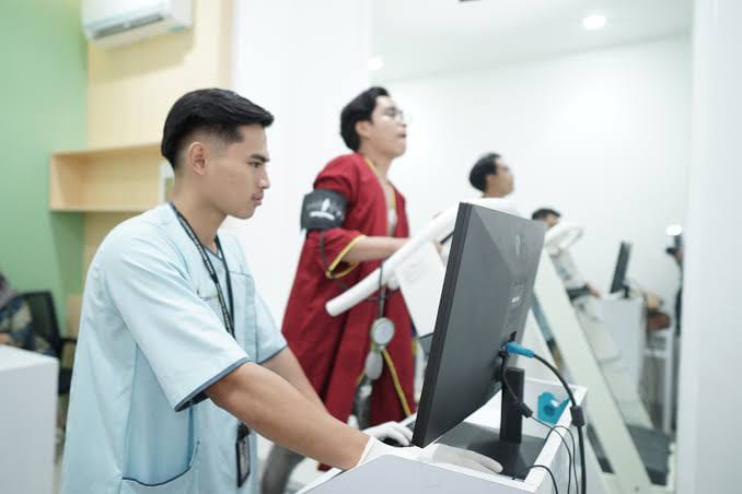 Fasilitas pemeriksaan di Klinik Cakra Medika Kendari